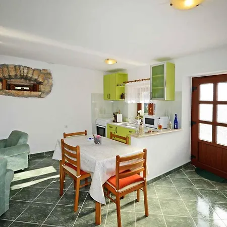 Appartamento In - Istrien 44223 Baderna