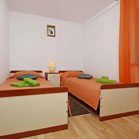 Appartamento In - Istrien 44223 Baderna